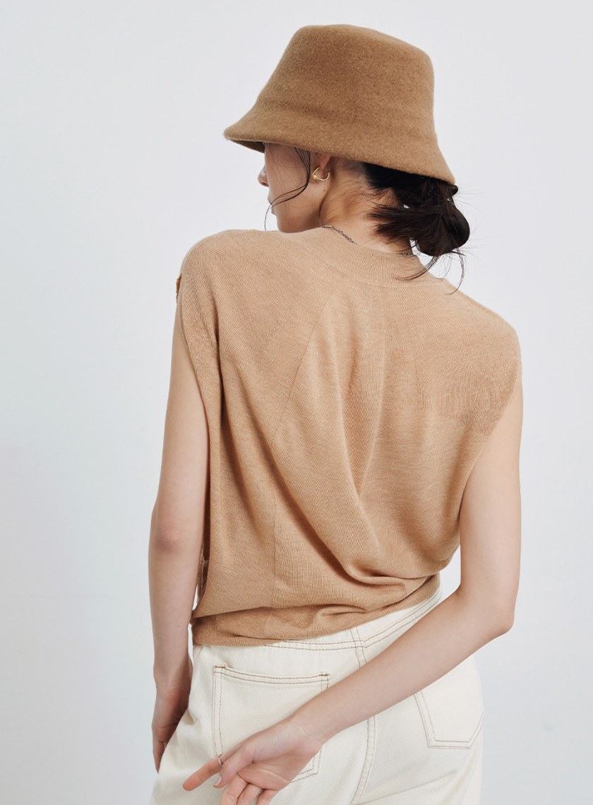 寬鬆羊毛落肩無袖上衣